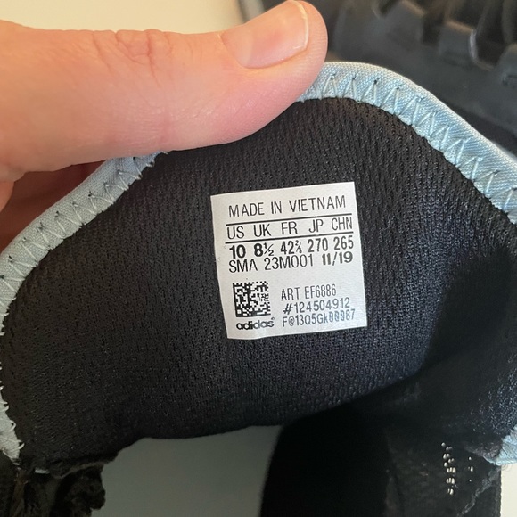 Adidas Terrex Running shoes - Picture 2 of 4